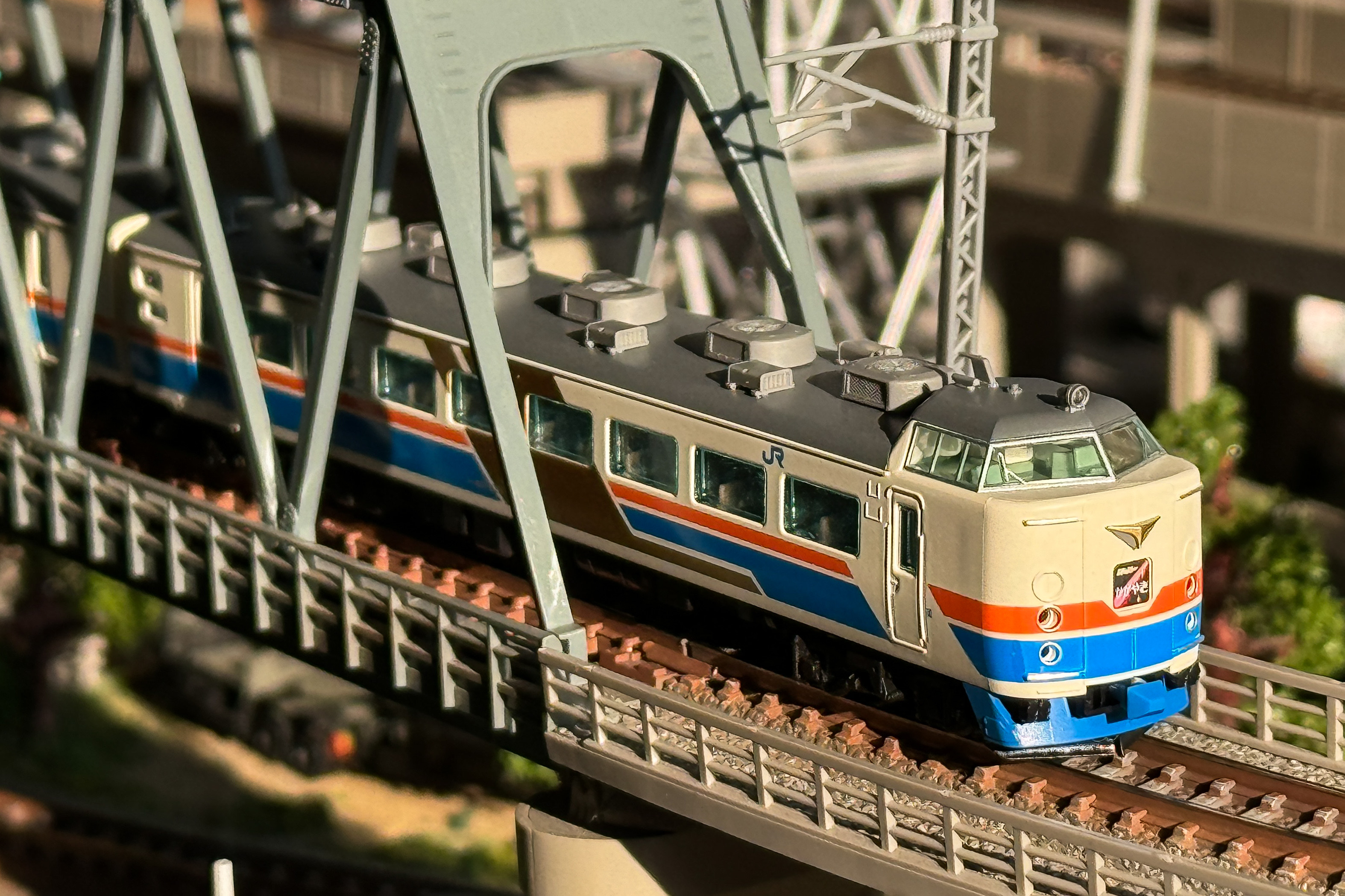 トミックスショールーム公式 案内係：立石かえで（鉄道むすめ