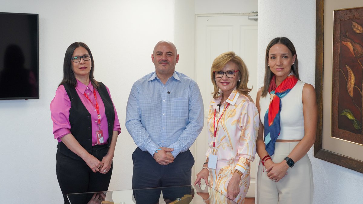 origin_recycle's tweet photo. 🤝✨ ¡Nos complace anunciar la increíble alianza entre Origin y el @CCI Centro Comercial Iñaquito! 🌿🏢 Juntos, fomentaremos una conciencia ambiental y una participación ciudadana activa en el reciclaje de botellas plásticas PET posconsumo. ♻️🌍

#Reciclaje #Sostenibilidad https://t.co/RPJ8gpzNdv