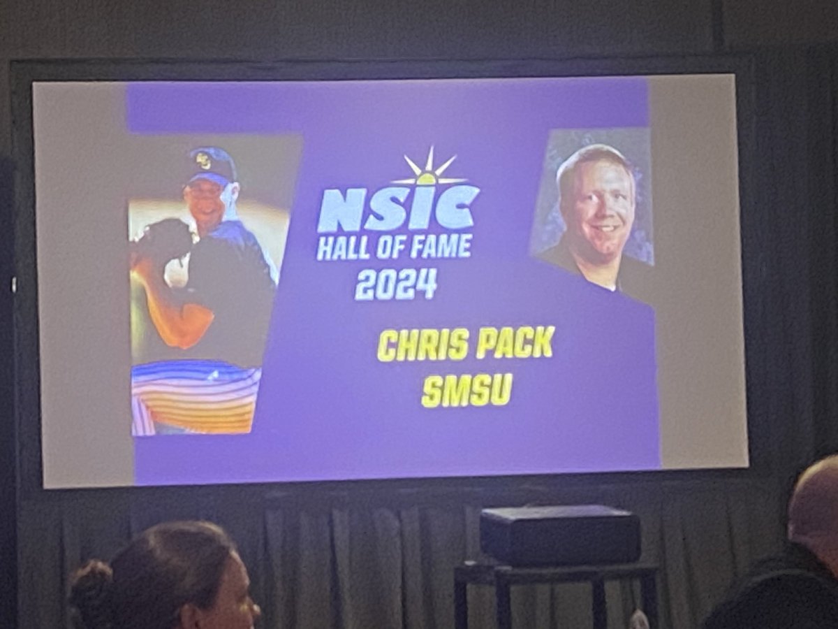 thronson29's tweet photo. @HayfieldSchools a big shout out to AD and head boys basketball coach Chris Pack for his induction into the NSIC Hall of Fame! https://t.co/WkoYJ4X7ku