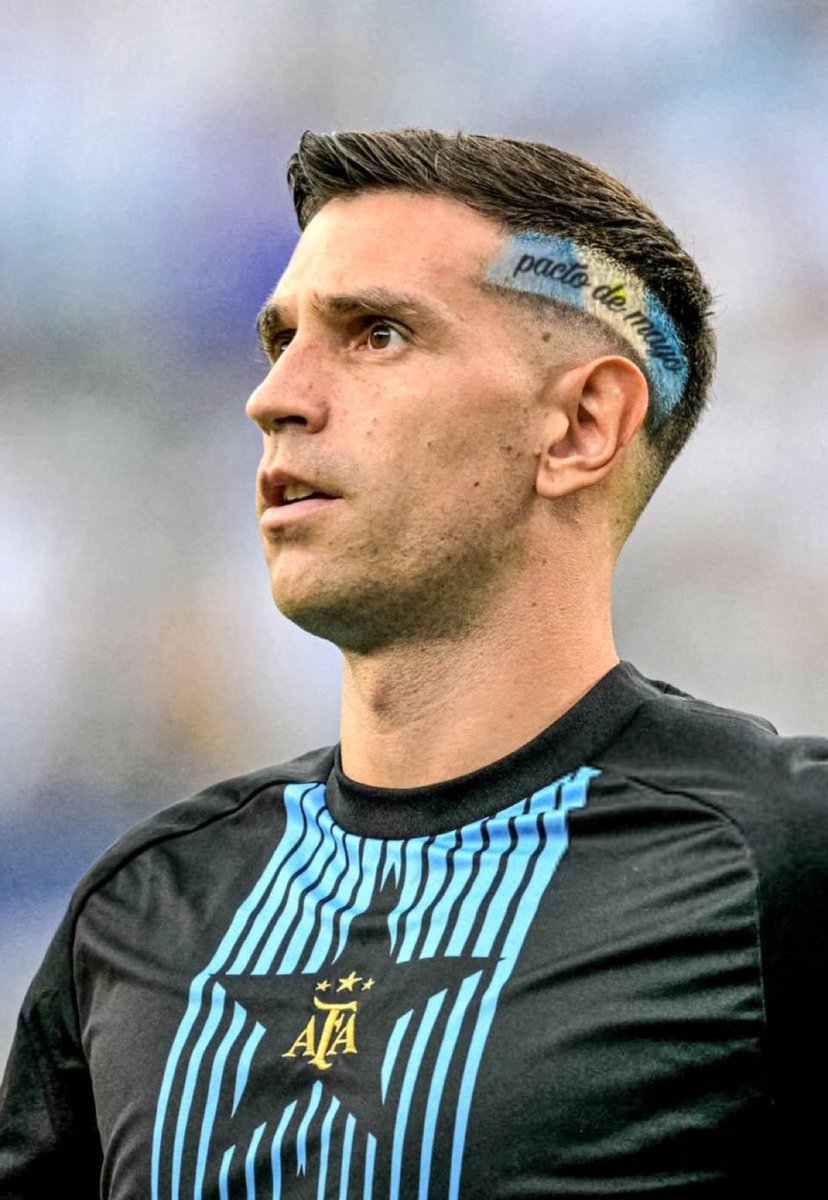 fanovargas's tweet photo. “Y yo le dije a Scaloni, bueno profe vaya a buscar a su arquero en Platense o Gimnasia jajajajaja”

¿Se imaginan? https://t.co/UcNhHVc1FY