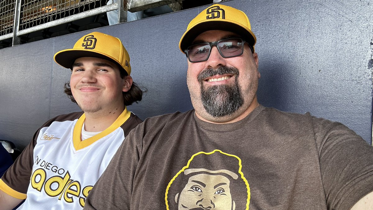 williep1414's tweet image. Game 1 of the #VedderCup.  #ForTheFaithful #ForTony #ForPeter #LFGSD