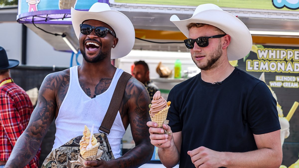 calstampeders's tweet photo. Getting into the yahoo spirit 🤠

Thanks for having us, @calgarystampede!

📸 Photo gallery: https://t.co/F1xnaav2jG https://t.co/r6baGX6RHY