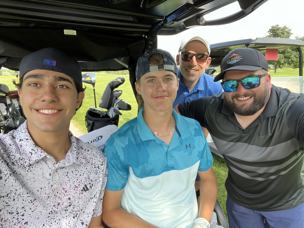 Enjoyed a great round of golf supporting the @HaltonCCF . Thanks to our <a href="/StFXSOS/">St Francis Xavier CSS</a> students and Mr. Pignataro for joining me on the course for a great cause!