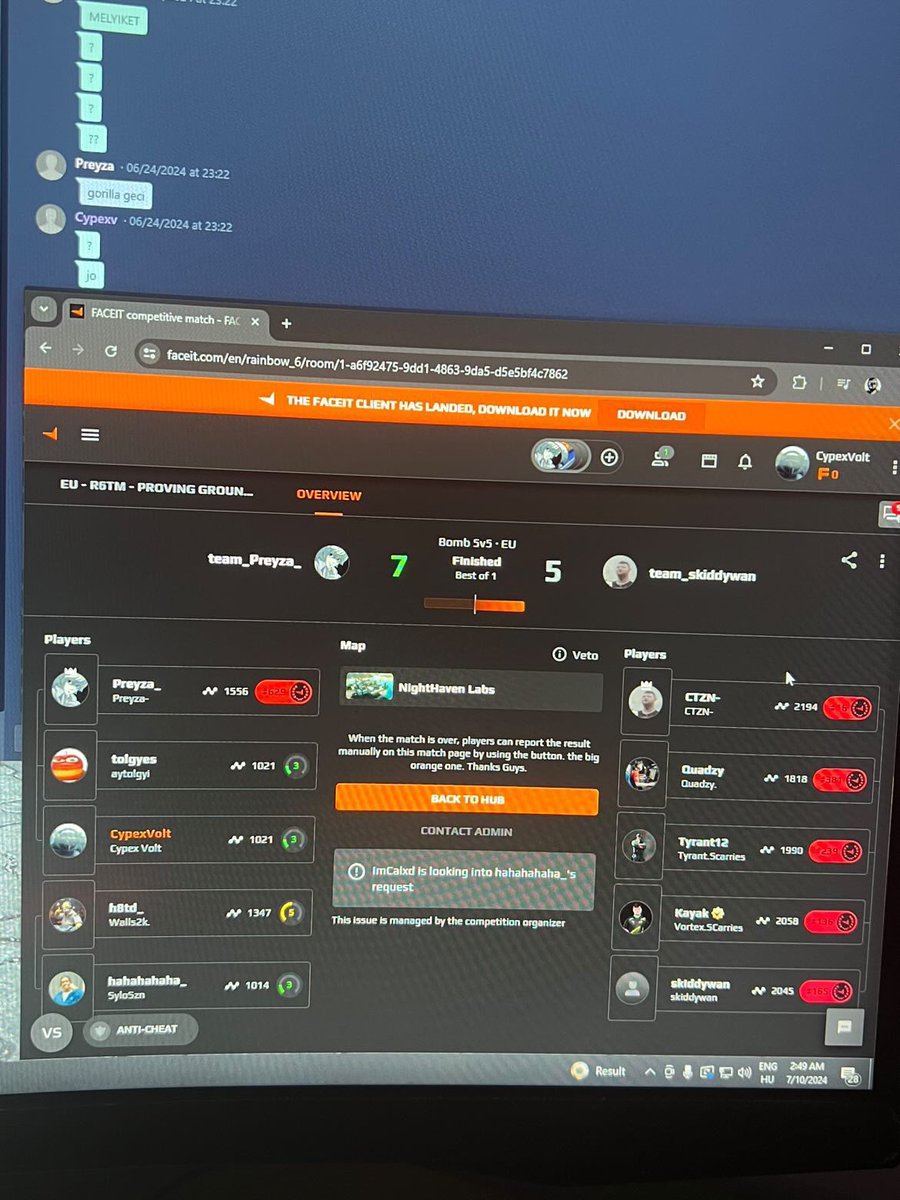 ascendedpaanda's tweet image. what happened 🦦 ( tolgyi on top )