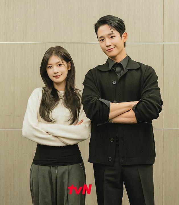 keopikiss's tweet photo. Love next door to Lovers next door. see you next month! 🏡🥰 https://t.co/whMrWGgcHF