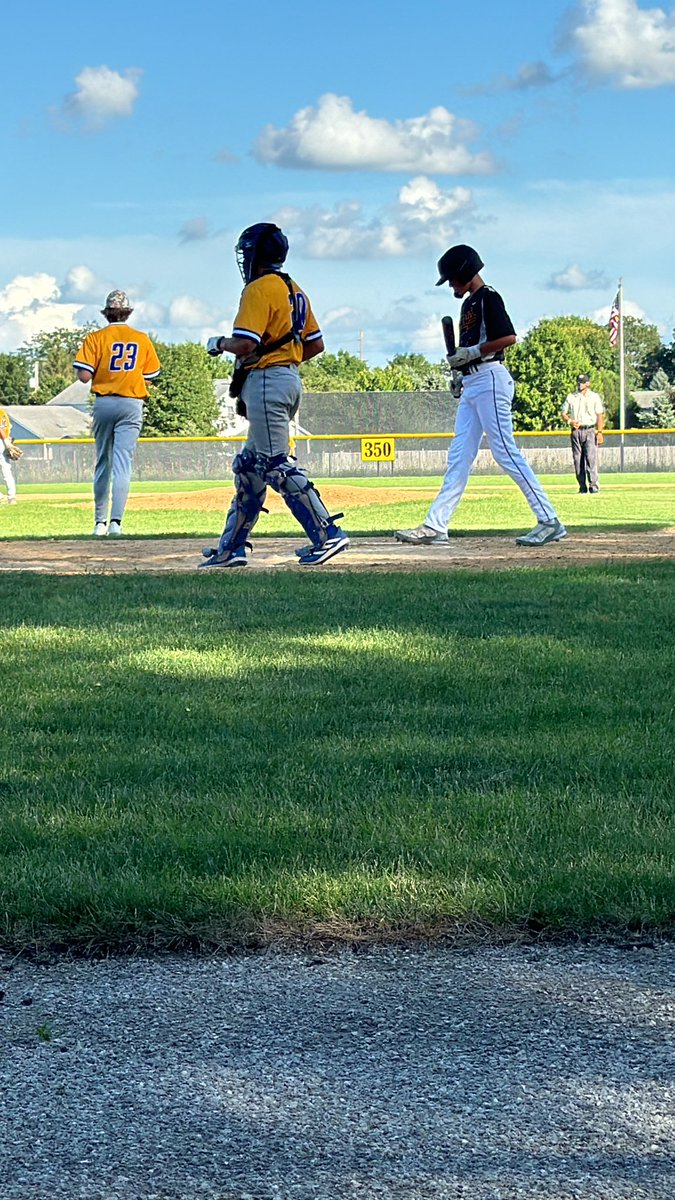 kjpmeyer's tweet image. One of these @IATravelBsbl  guys got the win. The other earned a walk. 
#rivals and then #teammates #boysofsummer  great game @KalebHupke