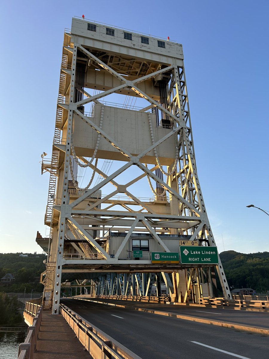 westbballdad73's tweet photo. I think this might be the 4th or 5th time we worked on this awesome structure. I always like to visit! #ZenithTech #Walbec https://t.co/hdLZpoQ6oK