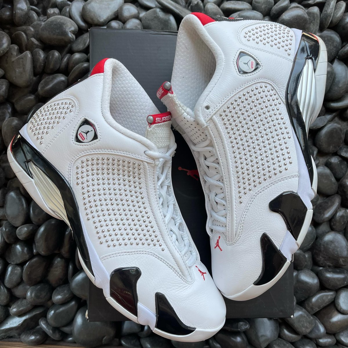 Supreme x Air Jordan 14 