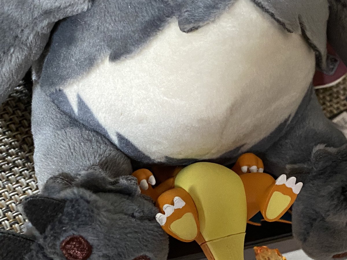 クモンド tweet media