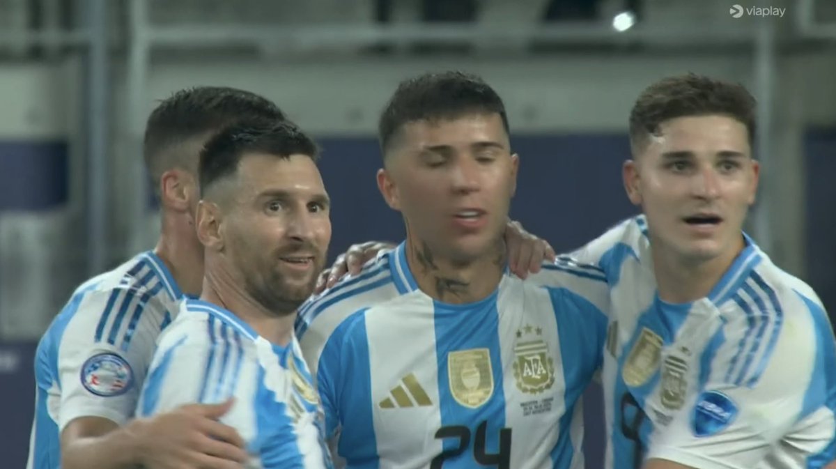 A Brilliant Goal!!

Leo Messi 🐐🔥💥
Argentina 2 vs Canada 0