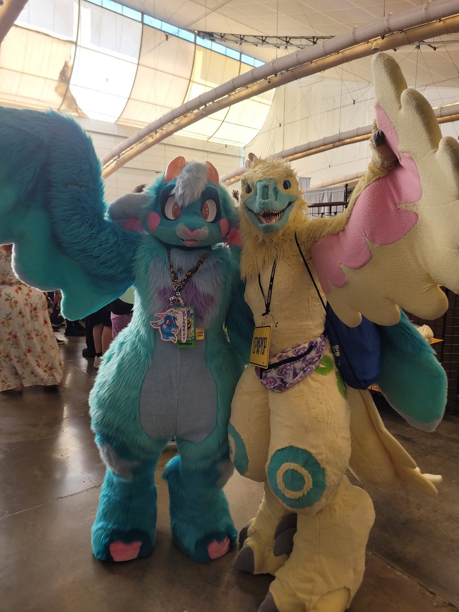 DigitRaptor's tweet photo. A few extra in-fursuit pictures I took at Anthrocon! Everyone in the photos were so sweet and friendly!  Already missing Anthrocon 😭🦖 https://t.co/1PECXvnvH3