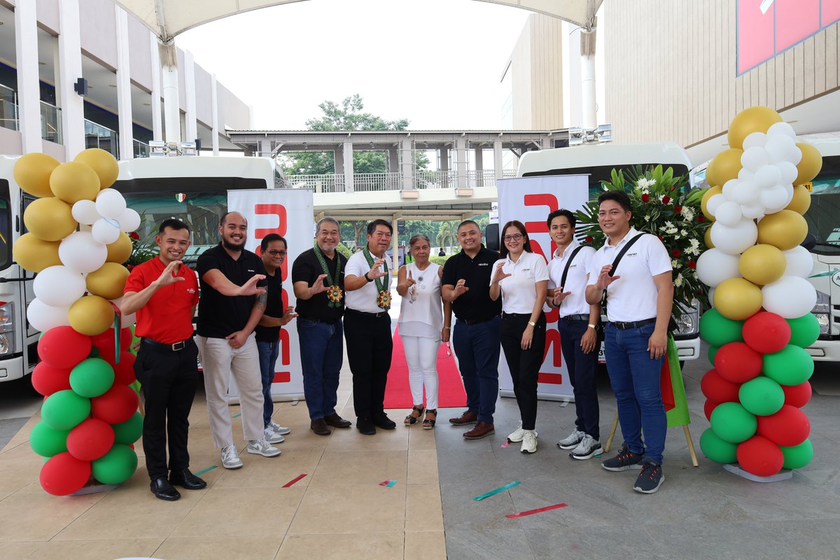 centromfg's tweet photo. Congratulations Isuzu Tagum - Image Motors Group on the successful turnover of Isuzu Modern PUV Class 2 to METRO COMET Transport Service Cooperative. More power to your business!

Thank you for choosing Centro truck bodies!

#GawangCentroTibaySigurado #CentroManufacturing https://t.co/d1gljzJMhU