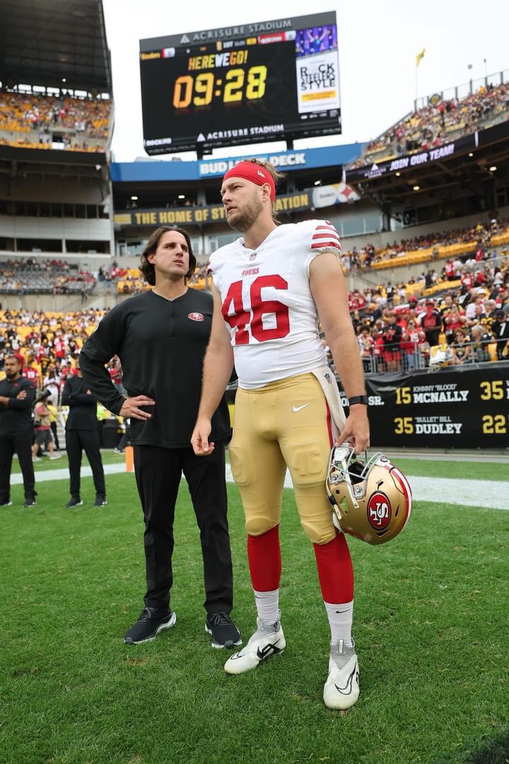 49ersの
<a href="/TayborSnapping/">Taybor Pepper</a> から連絡があり、来年4月に日本初のロングスナッパー向けキャンプ(練習会)をやることに。
(その他にもNFLプレイヤーが来るかも)

かーなり貴重な機会になると思います。
全国のロングスナッパー、コーチの皆さん、要チェックです。

<a href="/KickingJapan/">JapanKickingAcademy</a>