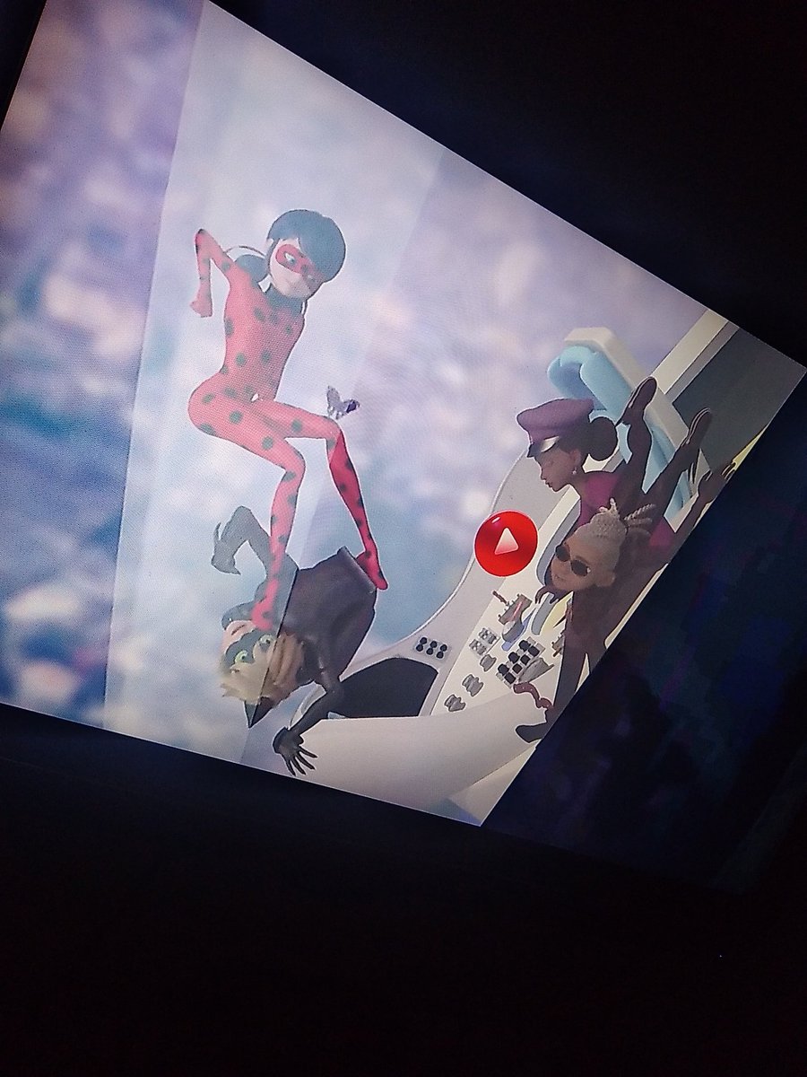 e_bunnix's tweet photo. eu assistindo miraculous bem de boa quando vejo essa cena
NADA MENOS Q LADYBUG PISANDO NA CARA DO CHAT NOIR KSKSKSKKSKSKS QUE ÓDIO
bichinho só sofre https://t.co/3GuyFVIl2Y
