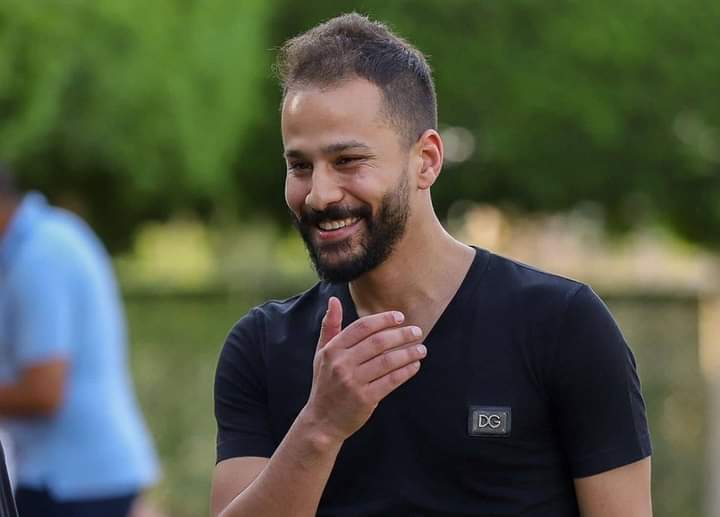 طبعا سمعت عن فيديو البلوجر هدير مسألتش نفسك الفيديو ده نزل ف التوقيت ده طيب مسألتش نفسك مين مسربه احب اقولك الفيديو ده نزل عشان الناس تنسي موضوع احمد رفعت والفيديو ده يطلع ترند وبما ان احنا شعب بيحب الشهوه ده اقل حاجه يقدرو يلعبو الناس عشان تنسي الموضوع اتمنا تكون فهمت ماشيه ازاي