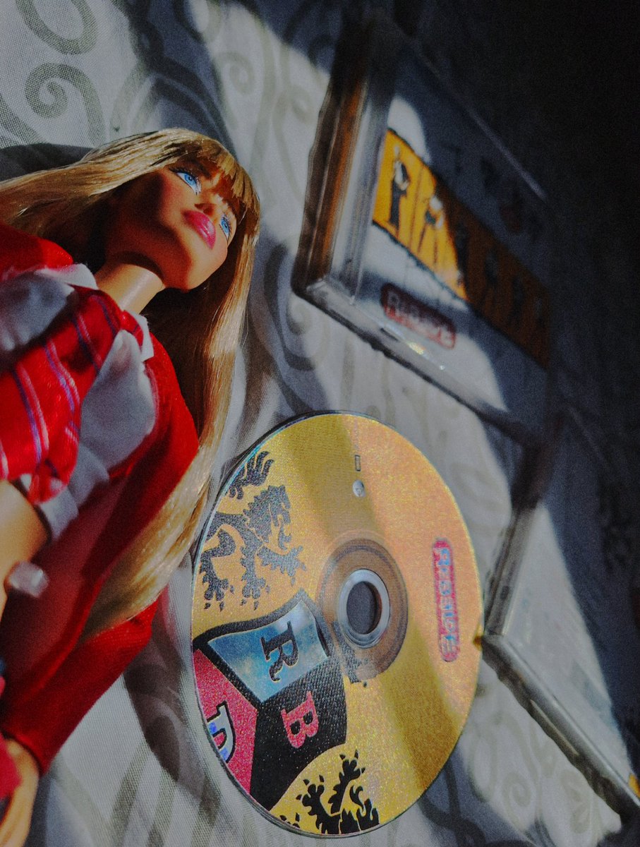 vicocolucci's tweet photo. REBELDE 2000'vibes 💌 https://t.co/LTfrjOqGt2