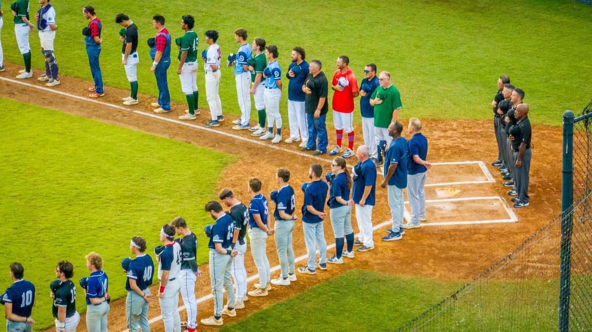MyDronePro's tweet image. It’s All-Star Night for the Cal Ripken Sr. Collegiate Baseball League at First Responder Field in Olney. @CropdustersBB @bscott2345 @TBolts_Baseball #Cropdusters #CalRipkenBaseball @CalRipkenLeague @TimmyWilcox32 @SokolskyJish @Alexandria_Aces @Gburg_Giants @GoBigTrain