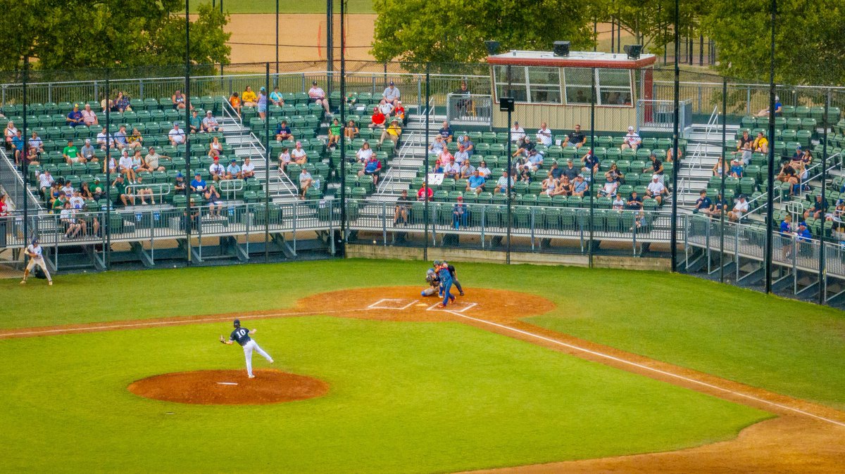 MyDronePro's tweet image. It’s All-Star Night for the Cal Ripken Sr. Collegiate Baseball League at First Responder Field in Olney. @CropdustersBB @bscott2345 @TBolts_Baseball #Cropdusters #CalRipkenBaseball @CalRipkenLeague @TimmyWilcox32 @SokolskyJish @Alexandria_Aces @Gburg_Giants @GoBigTrain