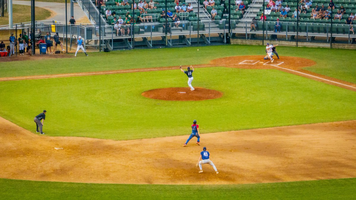 MyDronePro's tweet image. It’s All-Star Night for the Cal Ripken Sr. Collegiate Baseball League at First Responder Field in Olney. @CropdustersBB @bscott2345 @TBolts_Baseball #Cropdusters #CalRipkenBaseball @CalRipkenLeague @TimmyWilcox32 @SokolskyJish @Alexandria_Aces @Gburg_Giants @GoBigTrain