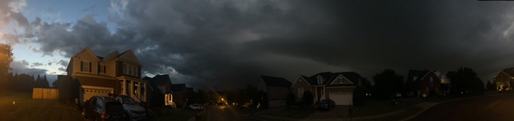 rdotjdot6's tweet photo. @NashSevereWx strange looking sky in Gallatin looking North! https://t.co/JW9YBIxyN7