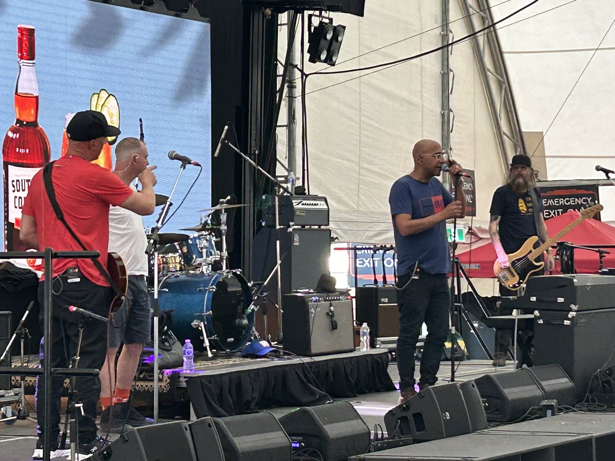 Dwight Morhart tweet media