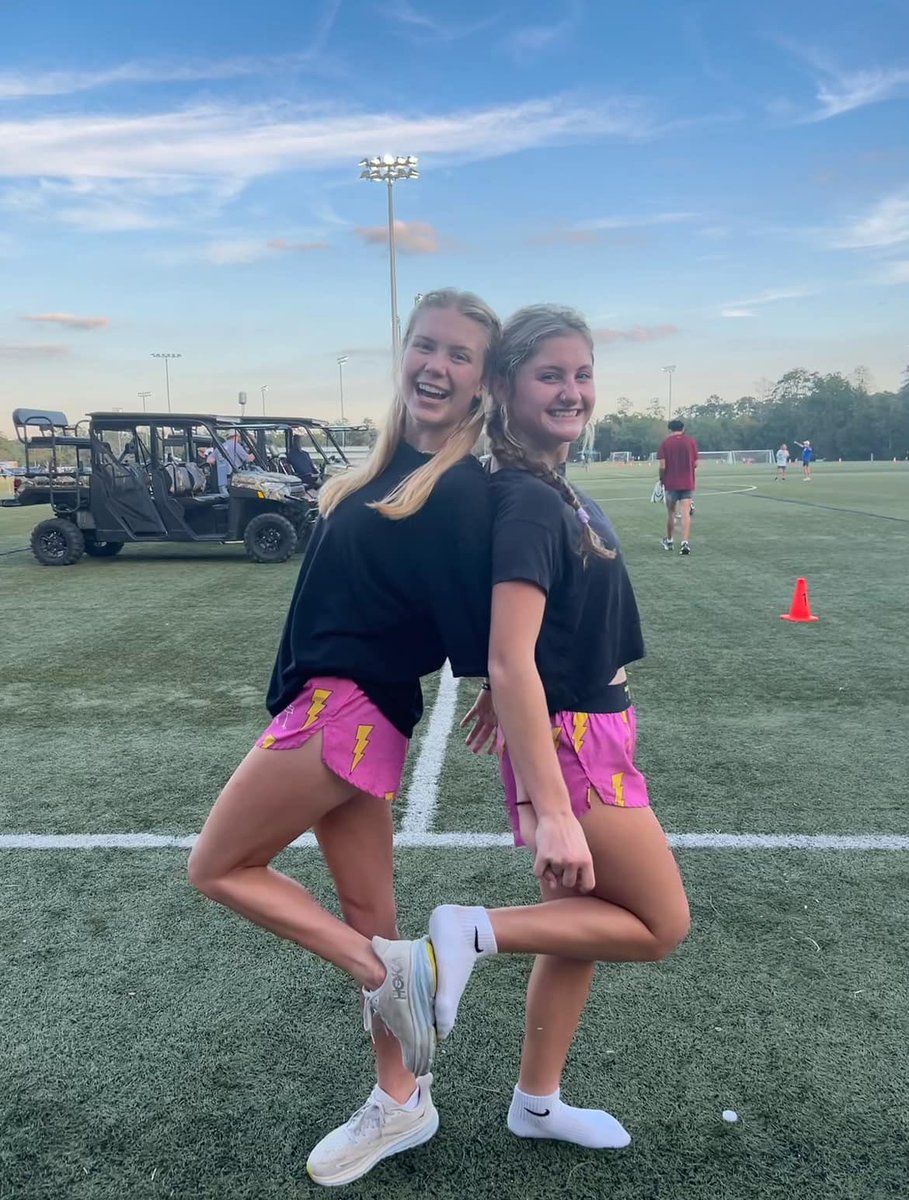 ChicknLegs Running tweet media