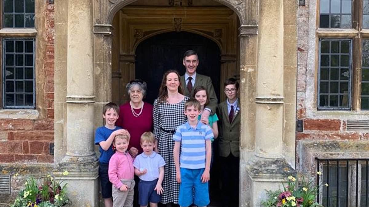 DailyMail's tweet photo. Keeping up with the Rees-Moggs! Ousted Tory MP and his family to become 'the British Kardashians' as work begins on 'warts and all' TV series https://t.co/iXAFkUy2ag https://t.co/xjiXble6AP