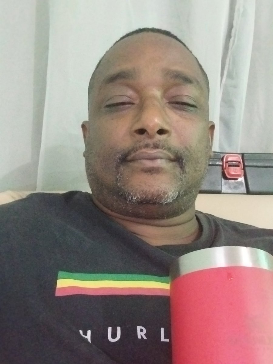 luva de maconheiro🍁Thc legalização já 🍁 tweet media