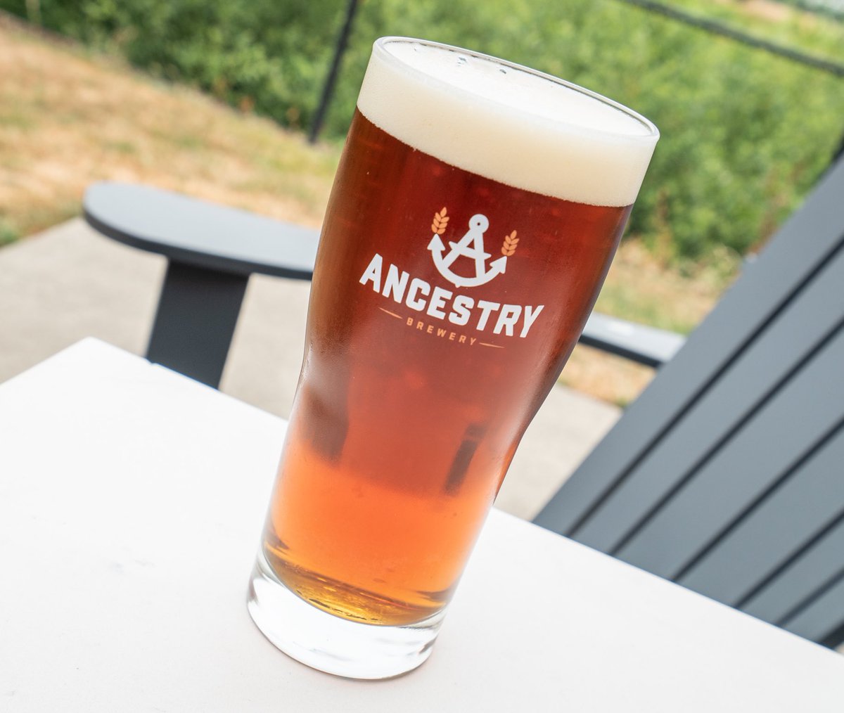 New Beer Alert!!! 🚨 Northwest Pale is now on tap, the perfect balance of fruity and floral hoppiness with a colorful pale malt body. Full flavor PNW beer, a new classic!  #pdx #pdxcraftbeer #portlandcraftbeer #pdxfoodies #pdxfoodie #portlandfoodie  #oregoncraftbeer #oregonbeer