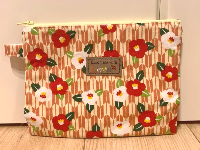 親が作ったオリジナルポーチをBOOTHで公開しました! 
