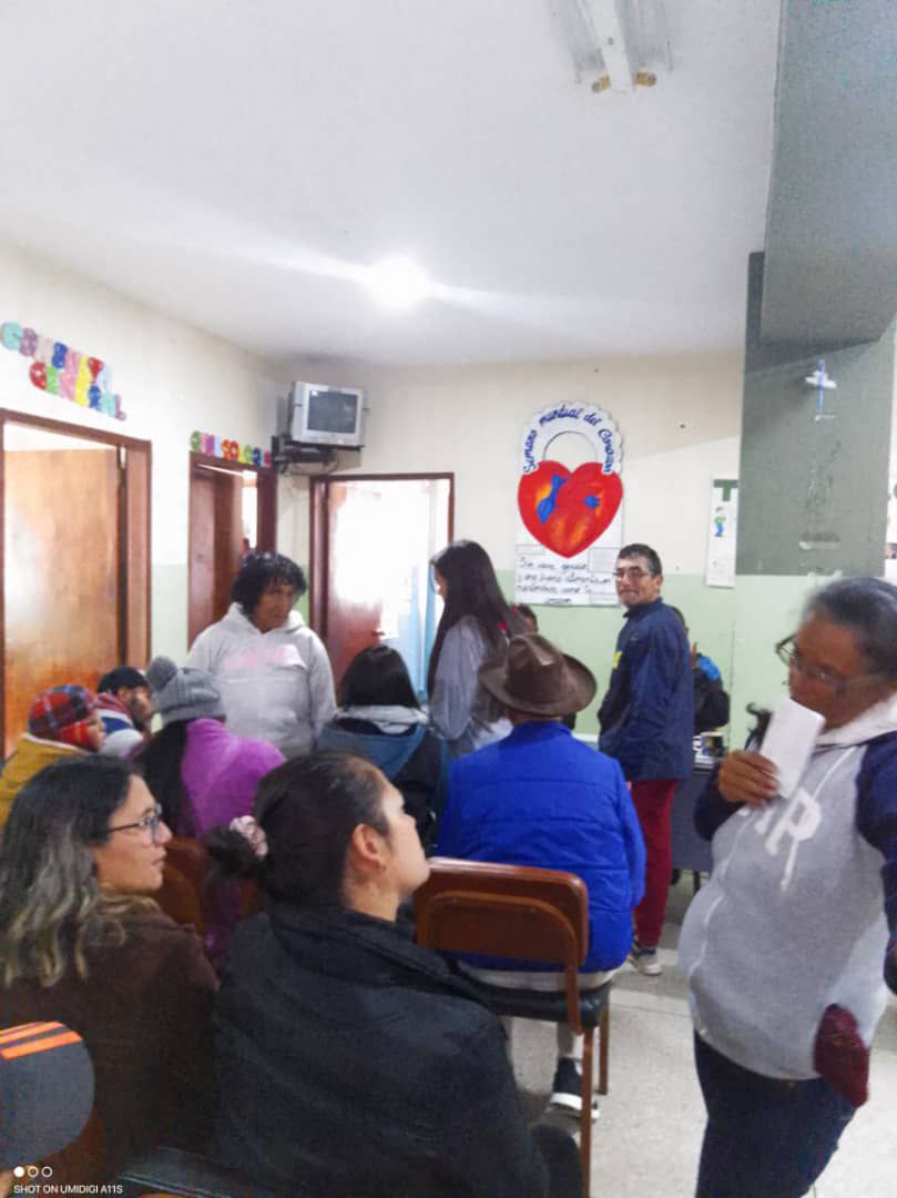 El equipo designado para dar acompañamiento por parte del Gobernador <a href="/JEHYSONGUZMAN/">JEHYSON GUZMÁN</a> encabezó una jornada de atención oftalmológica a más de 230 personas, en el  Hospital I Mucuchies, Municipio Rangel de la entidad Merideña, a través del 1X10 del buen Gobierno

<a href="/NicolasMaduro/">Nicolás Maduro</a>