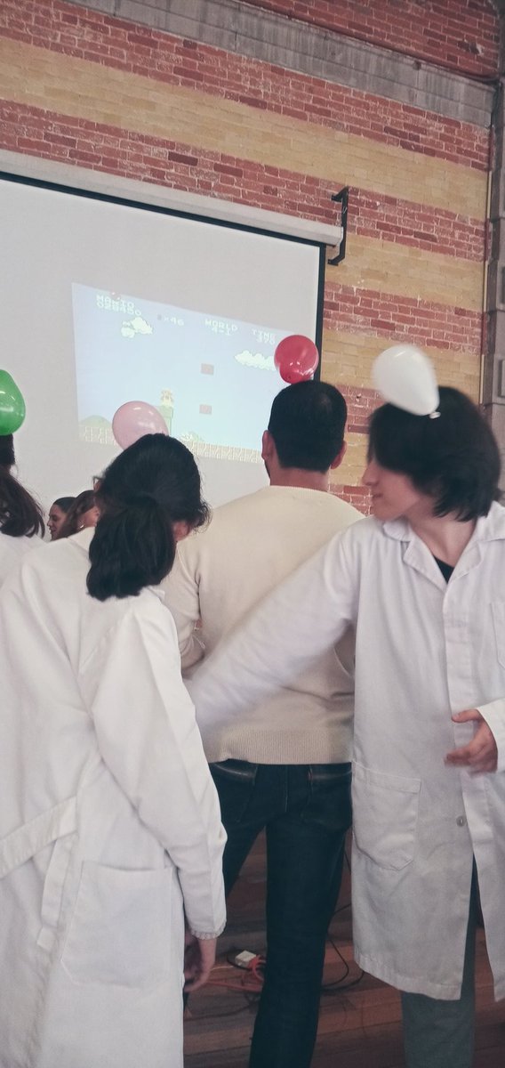 Poacybenpp1's tweet photo. Presentación transversal de segundo grado con proyectos de ciencias y como resultado complementaria de la visita guiada a Universum. https://t.co/m4S5uUZMm5