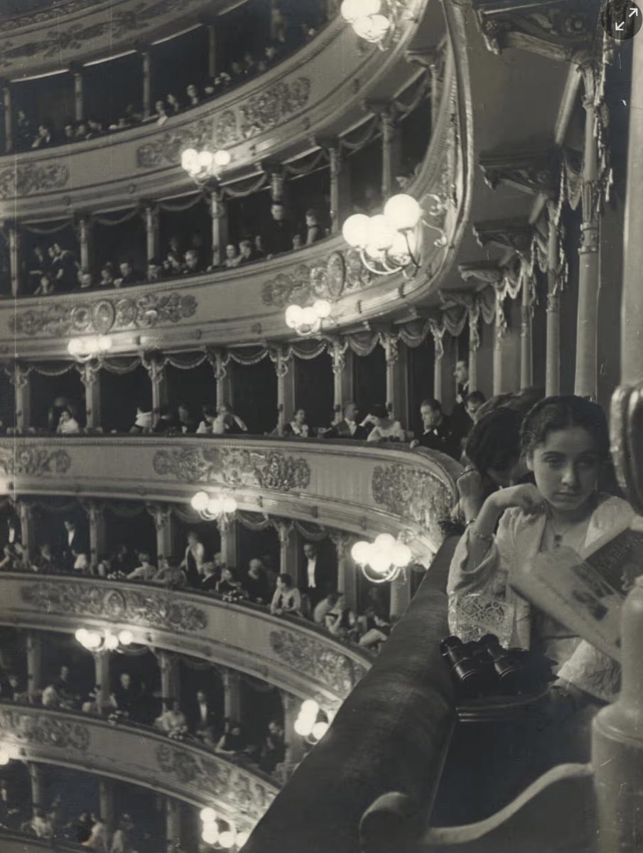InadeBree's tweet photo. ‘One does not need to have any formal knowledge of music (…) to enjoy music and to respond to it at the deepest levels. Music is part of being human …’

Oliver Sacks

Musicophilia: Tales of Music and the Brain, 2007

Alfred Eisenstaedt, Milan, La Scala, 1933 https://t.co/7qN8Cwni7L