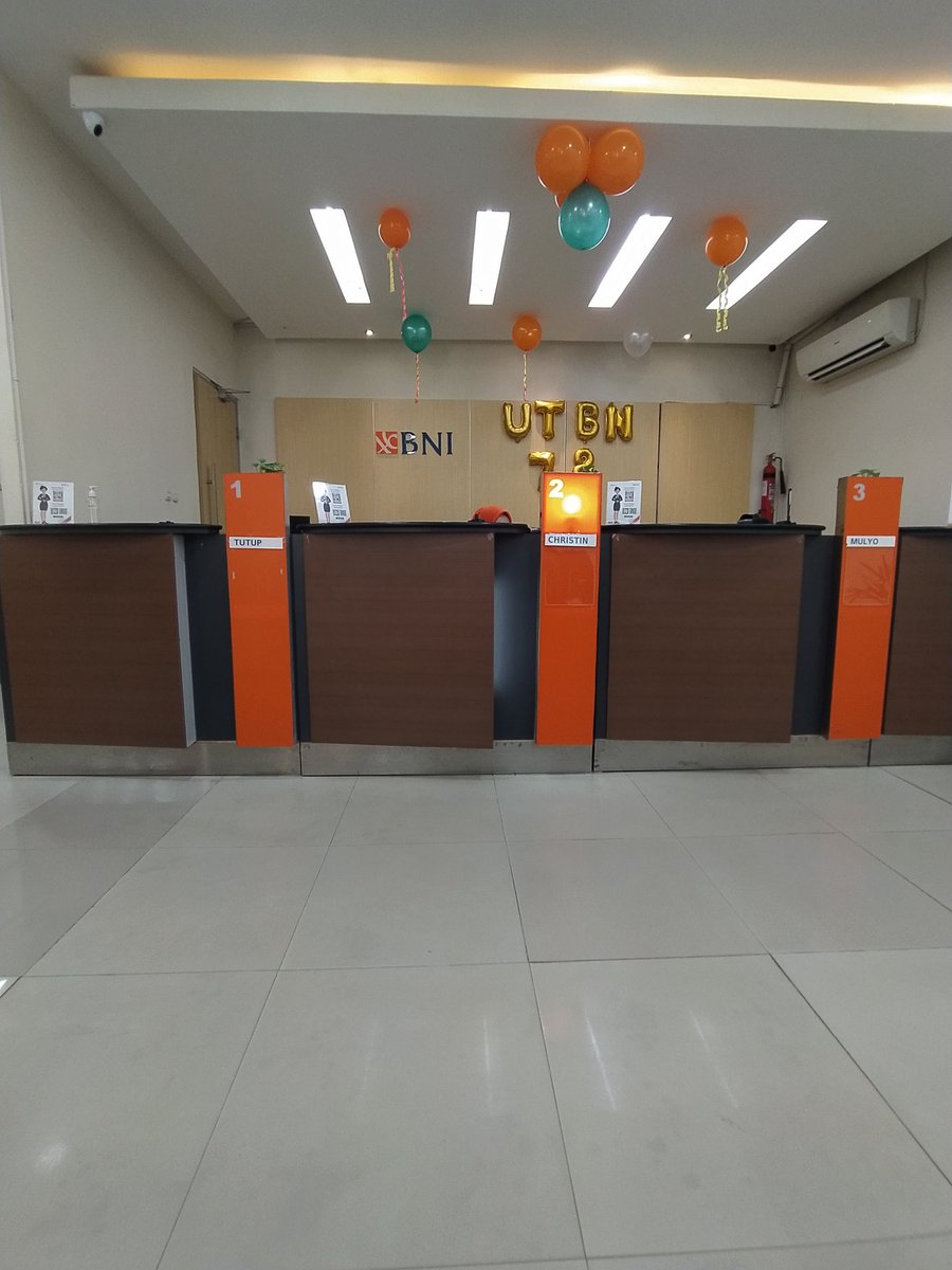 teguhxc's tweet photo. @BNI 1 jam menunggu https://t.co/VJp917WazR