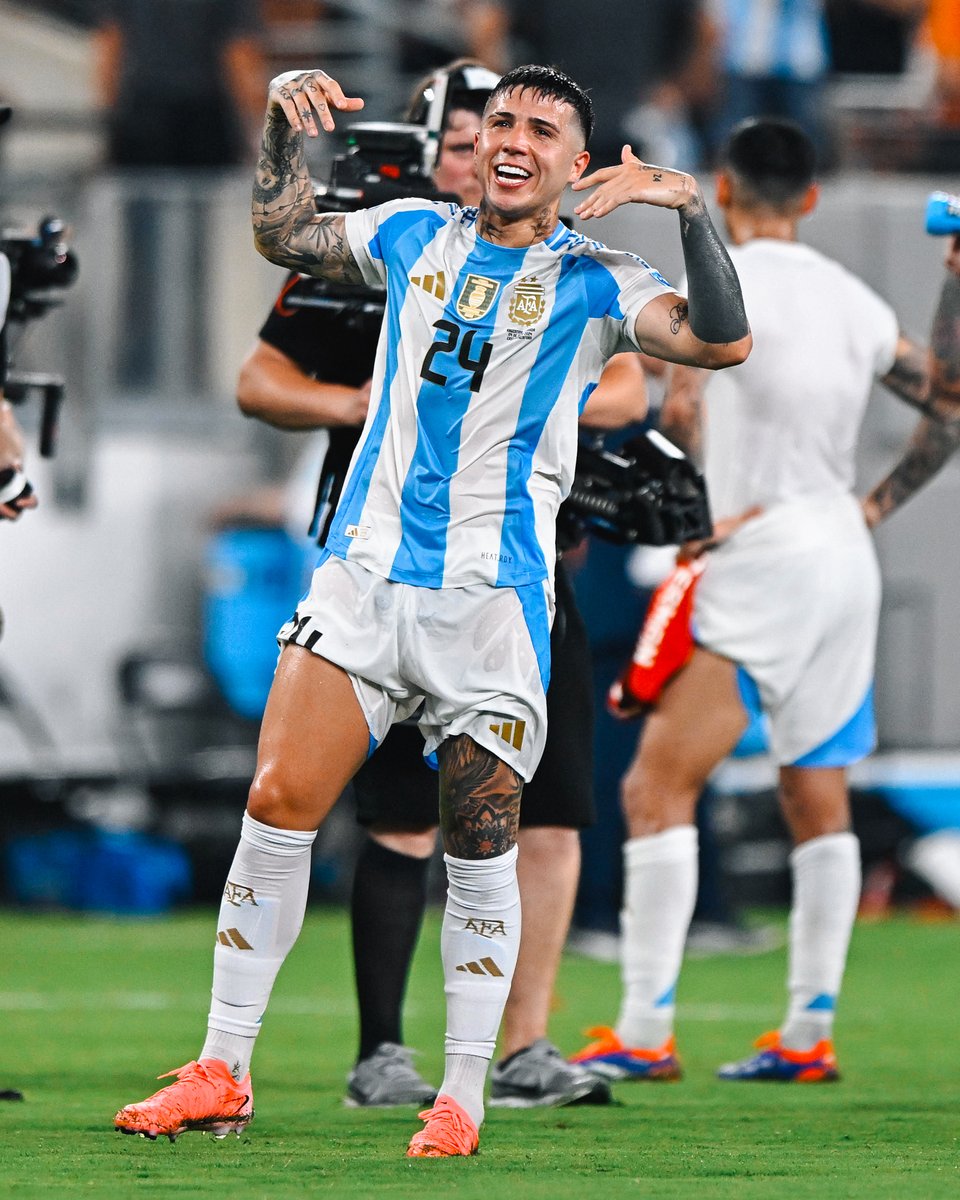 ChelseaFC's tweet photo. Enzo is a #CopaAmerica finalist! 🫡🇦🇷 https://t.co/zgvl35tnPD