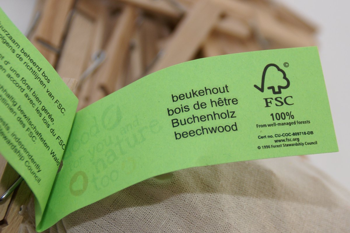 PureCoverz's tweet image. Laat maar lekker waaien
bit.ly/4cHpvyK
Een ongewoon product in onze collectie: wasknijpers. Maar wat is er fijner dan de was gewoon lekker in de wind droog laten wapperen! Natuurlijk zijn ze gemaakt van 100% FSC beukenhout.
#FSC #wasknijper #wassen #knijper