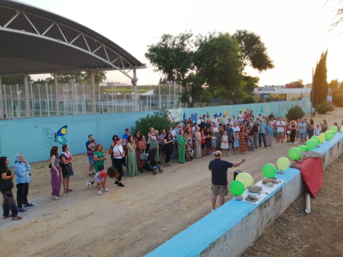 Los voluntarios de Torreblanca Verde sigue trabajando por un barrio más verde y más bello. 
Celebramos nuestro Jardín de los Sentidos, música, sabor, olor, tacto y paisaje.
<a href="/eveliarincon/">Evelia Rincón</a> 
<a href="/JuanToAragon/">Juan Tomás de Aragón</a>