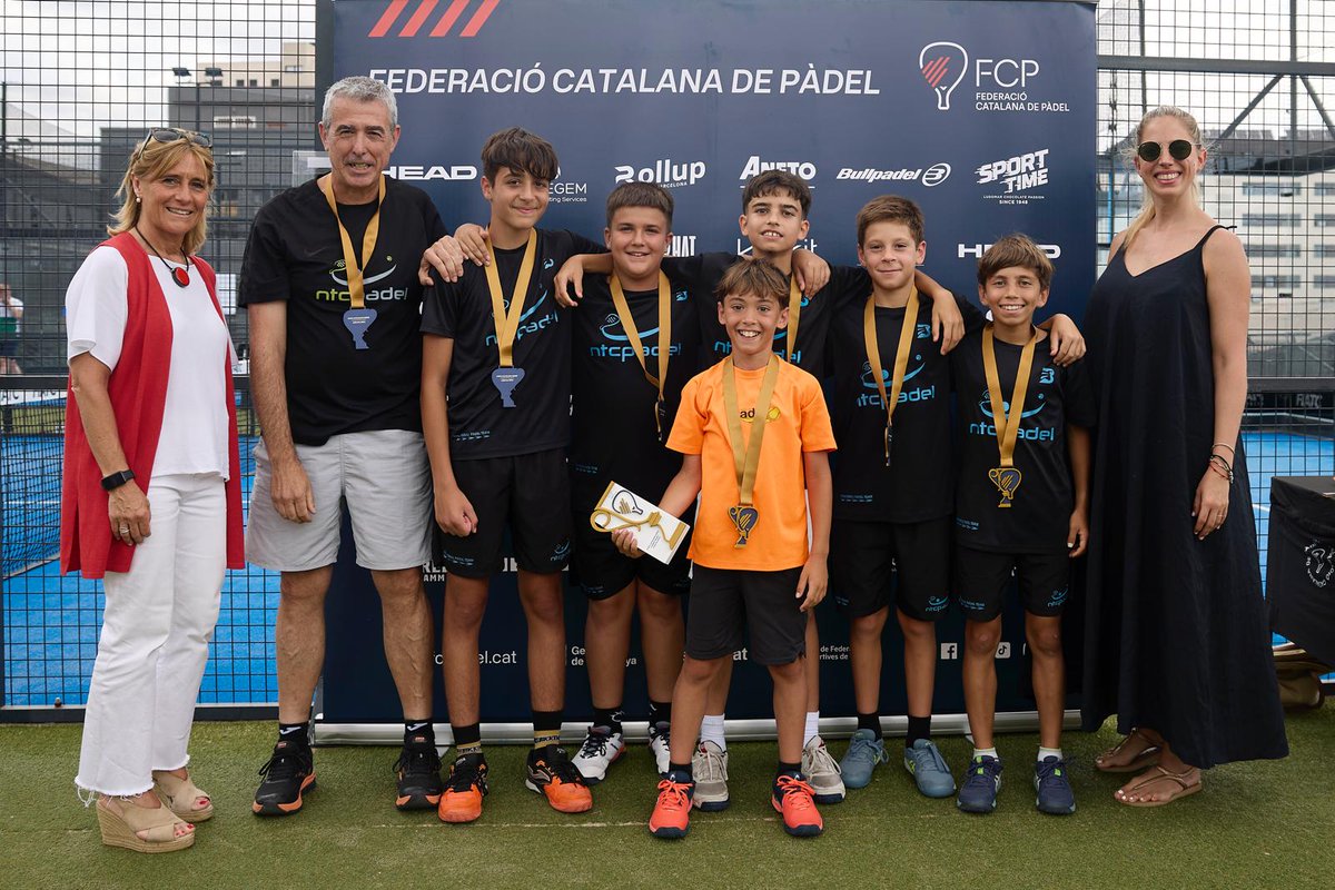 FCatalanaPadel's tweet photo. L’equip del @ntcpadel fa doblet a la Copa Catalana Bullpadel Sub-13 i Sub-17 🏆

Llegeix la notícia! 👀
https://t.co/0UNeIxt2Hf

#FCP https://t.co/xdKvrBlKQs