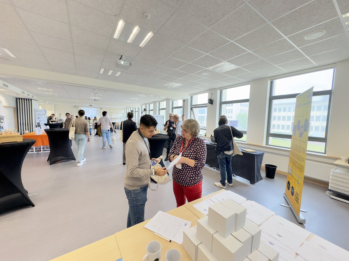 labo_lcs's tweet photo. 👋Yesterday was the Welcome Party for the opening of #Spectrocat2024. 100 participants are expected to attend this 3-day conference dedicated to #spectroscopy. 🥂
▶️ https://t.co/kDdLwcKRwg
@Universite_Caen @ENSICAEN @CNRS @Carnot_ESP #attocube https://t.co/JBKGpC9g5p