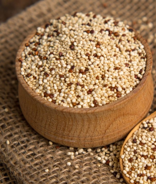 ValAnSe_food's tweet photo. 🌱 7th July - International Quinoa Consumption Day 🌱Last Sunday marked the International Quinoa Consumption Day, a time to highlight the importance of its #consumption 🌍🍽️, showcasing its nutritional benefits and role in #sustainability. 

#SustainableEating #Quinoa #QuinoaDay https://t.co/Nxwp3Y3M0z