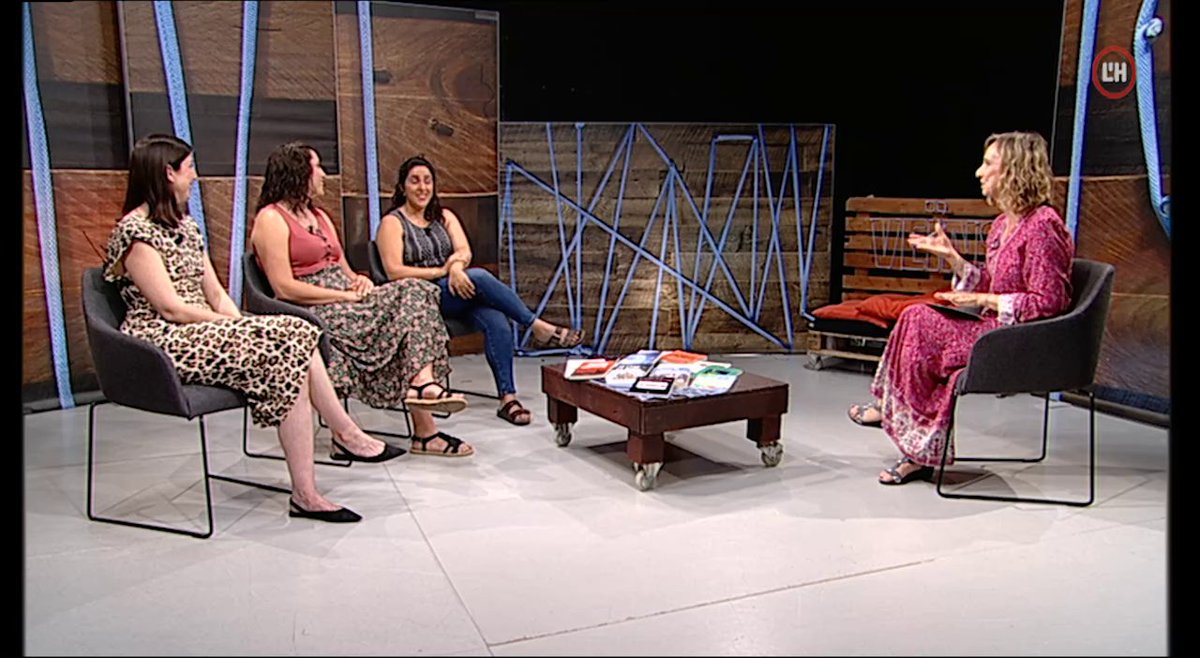 veinslh's tweet photo. #TVLH📺 Si encara no has vist el darrer #VeïnsLH de dimarts 9 de juliol, recupera'l aquí👇

✅Entrevistem a Joan Noguera
✅Parlem del darrer llibre de l'historiador @ireneuc  ✅Coneixem una entitat nova #donamsalutlh
✅Secció  @SciencefChange

https://t.co/gYRbsgJJfQ https://t.co/wQvDi2LHBA