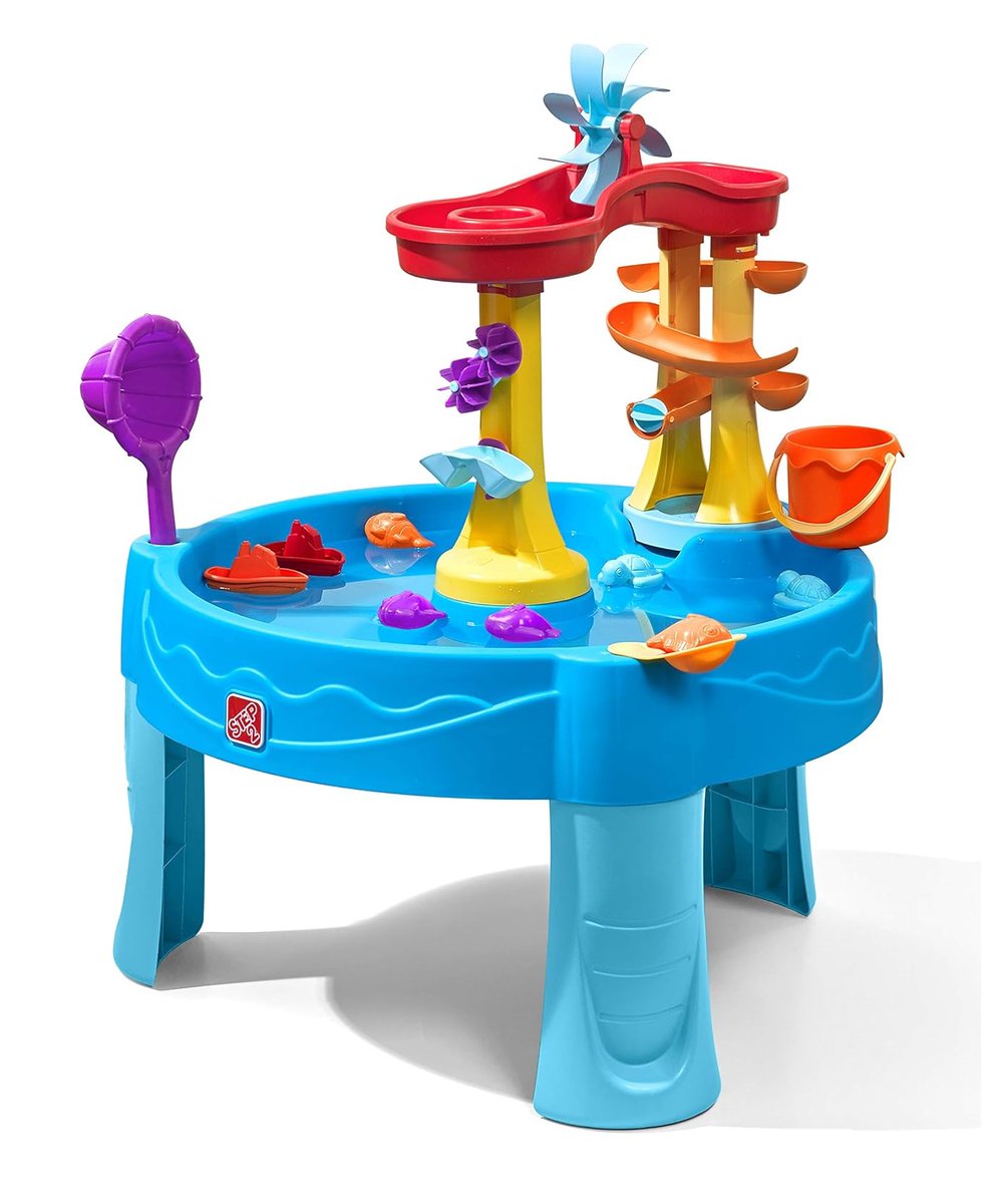 水遊びの遊具と言ったらビニールプールって思っていたら🤣いまやたくさん販売されていて驚き😝こんなのあったらずっと遊んでるんじゃあないの～　#水遊び遊具　#プール開き　#もうすぐ梅雨明け　#夏本番　#都島区　#子どもの遊び場　#子どもに良質な遊びの体験の場を提供