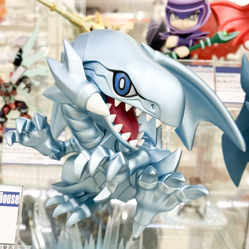 遊戯王 ブルーアイズ・トゥーン・ドラゴン フィギュア　リペイント 遊戯王 ブルーアイズ・トゥーン・ドラゴン フィギュア リペイント 堂々