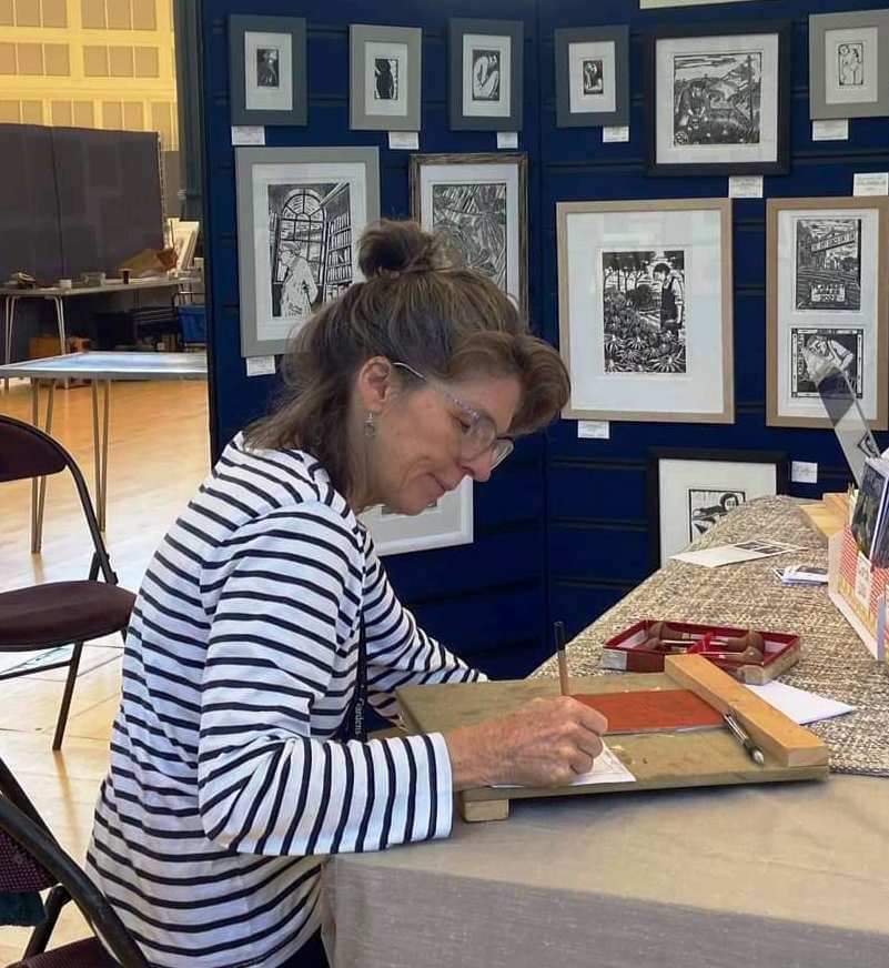 👉Last day of our Fabulous Fringe Fair, at the Octagon, Pavilion Gardens in Buxton! 😮
We are open 10.00 - 5.00 &amp; it's free to enter too!
Over 30 of us showing how we create our beautiful work, come &amp; meet us, we really look forward to seeing you today 😊🖼