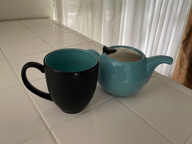 DarylHMiller's tweet photo. Today’s tip: sip a warm beverage or just some hot water
It will calm you.
Photo by Daryl H.Miller https://t.co/MBDkigLKqm