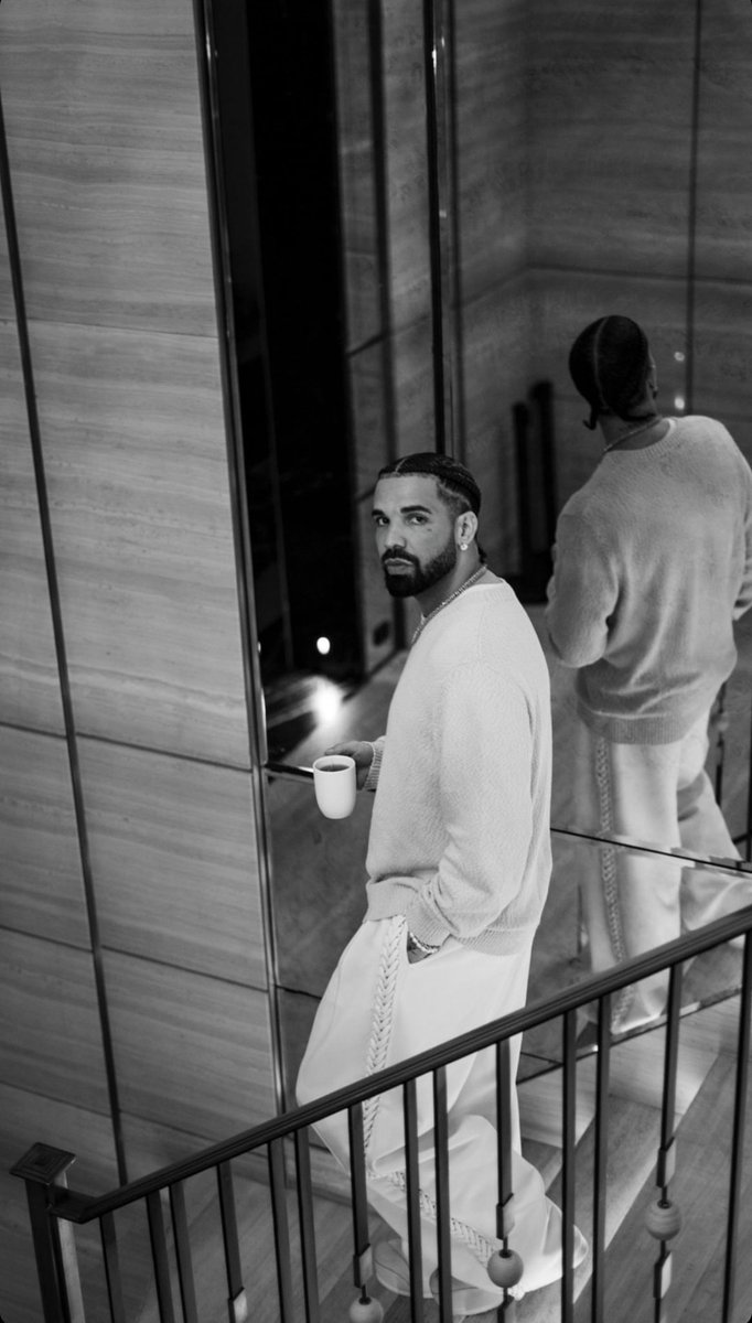 DrakeDirect's tweet photo. The Boy https://t.co/Jd7uFJJZgM