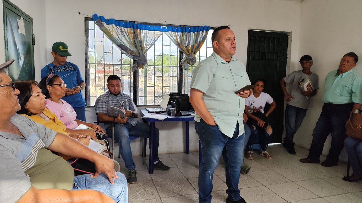 ActivismoPJ's tweet photo. En @ManuelDagninoPJ  siguen organizándose de cara a las próximas elecciones Presidencial.

En Unidad y junto al voto ciudadano a ganar este 28 de Julio.

¡De aquí a Pekín los justicieros vamos con @EdmundoGU!🤝🏻 https://t.co/aw1KZakW2T
