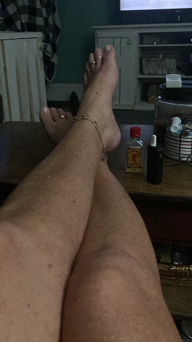 size5foot's tweet photo. @exhib224 That cock makes my toes curl. https://t.co/Pg8WbBMjul