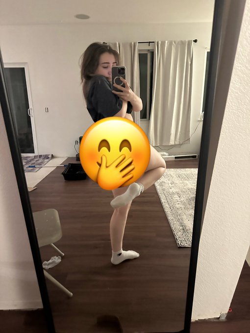 Yall think I should make fart jars ?🦅🦅https://t.co/9wez76aRqN https://t.co/AMCXApJ4xu<a href="/tag/minecraft"class="tags"><span>#minecraft</span></a><a href="/tag/gamergirl"class="tags"><span>#gamergirl</span></a><a href="/tag/onlyfans"class="tags"><span>#onlyfans</span></a><a href="/tag/egirl"class="tags"><span>#egirl</span></a>