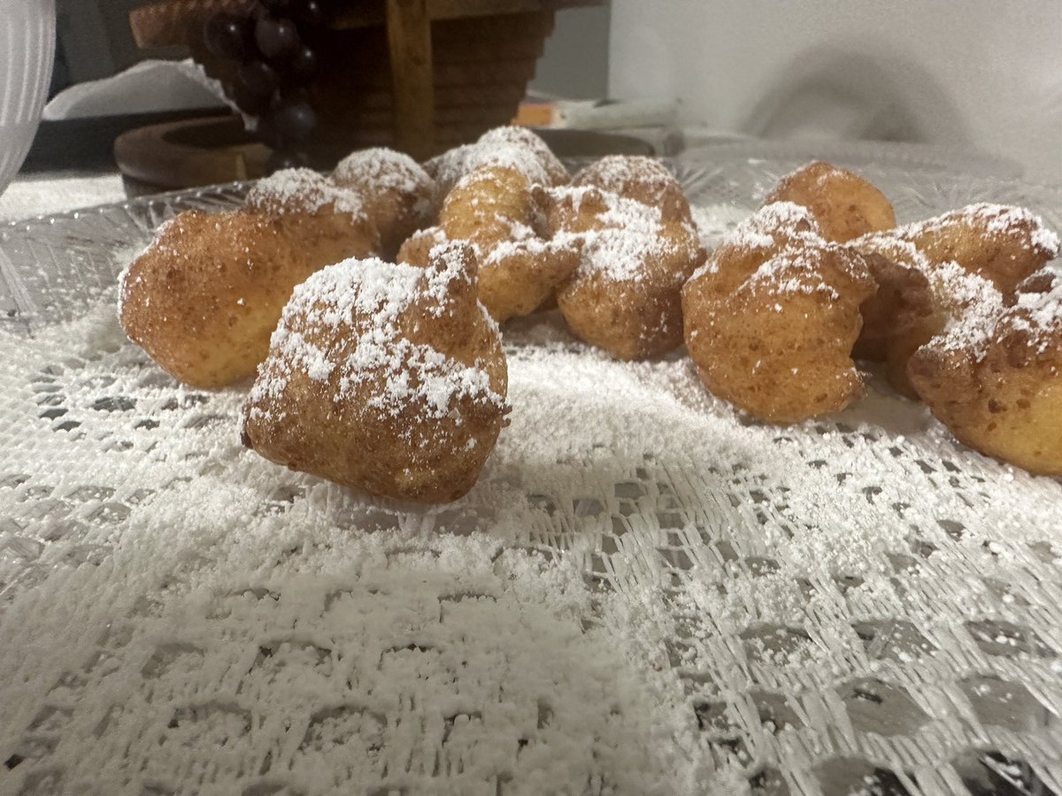 Went to today’s story thinking it would be about donuts.

Left today’s story realizing it had actually very little to do with donuts, but more so about a bond between two sisters.

One of the most fun stories I’ve covered.

Thursday morning on <a href="/NC5/">NewsChannel 5</a>.